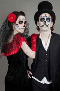 Als "Dia de los Muertos"-Pärchen bist Du mit Freund oder Freundin garantiert ein Blickfang! | © halloween.de