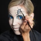 Halloween Make-up Broken-Doll Schminkanleitung-16