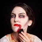 Halloween Schminktipp Zombie Make-up Anleitung 49