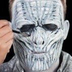 Halloween-Schminkanleitung-White-Walker (20)